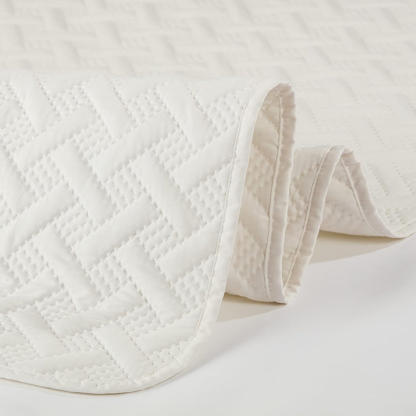 Serta ComfortSure King Mattress Pad Pinsonic Quilt Ivory