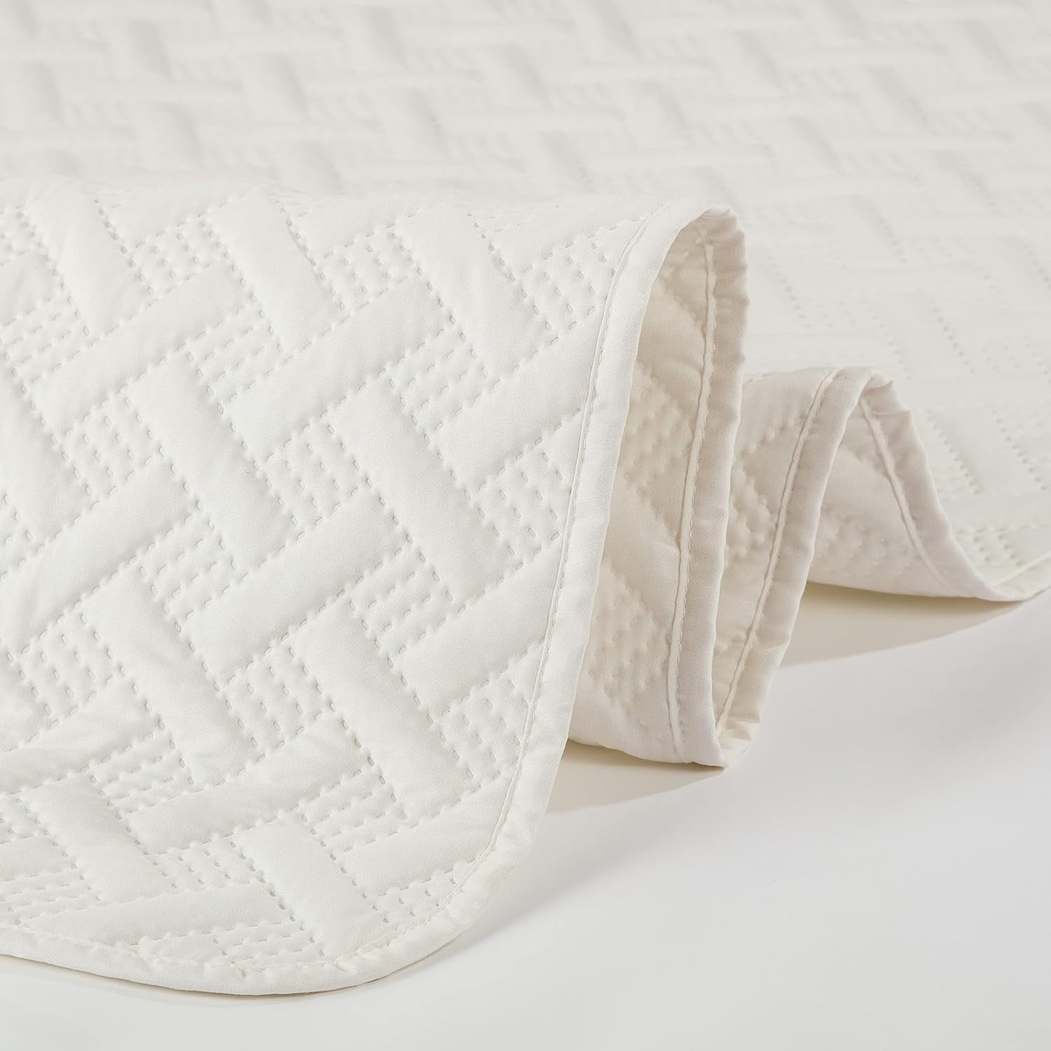 Serta ComfortSure King Mattress Pad Pinsonic Quilt Ivory