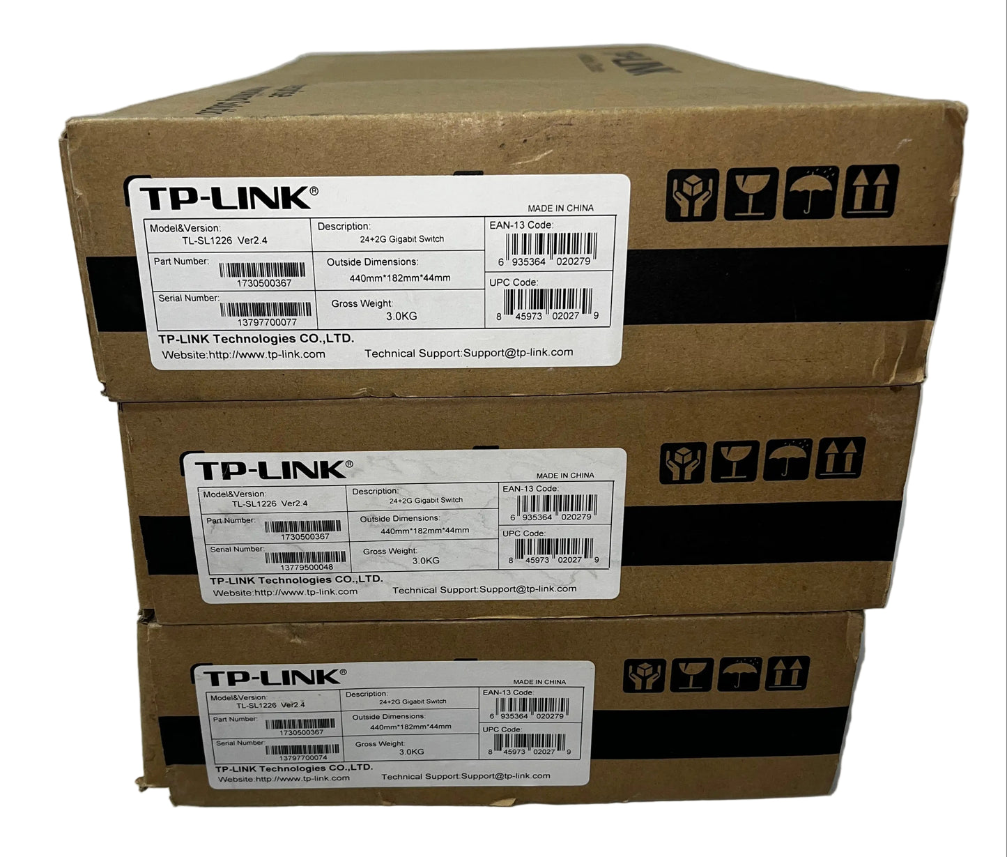 TP-Link TL-SL1226 24-Port +2 - Unmanaged Rackmount Network Switch by TP-Link