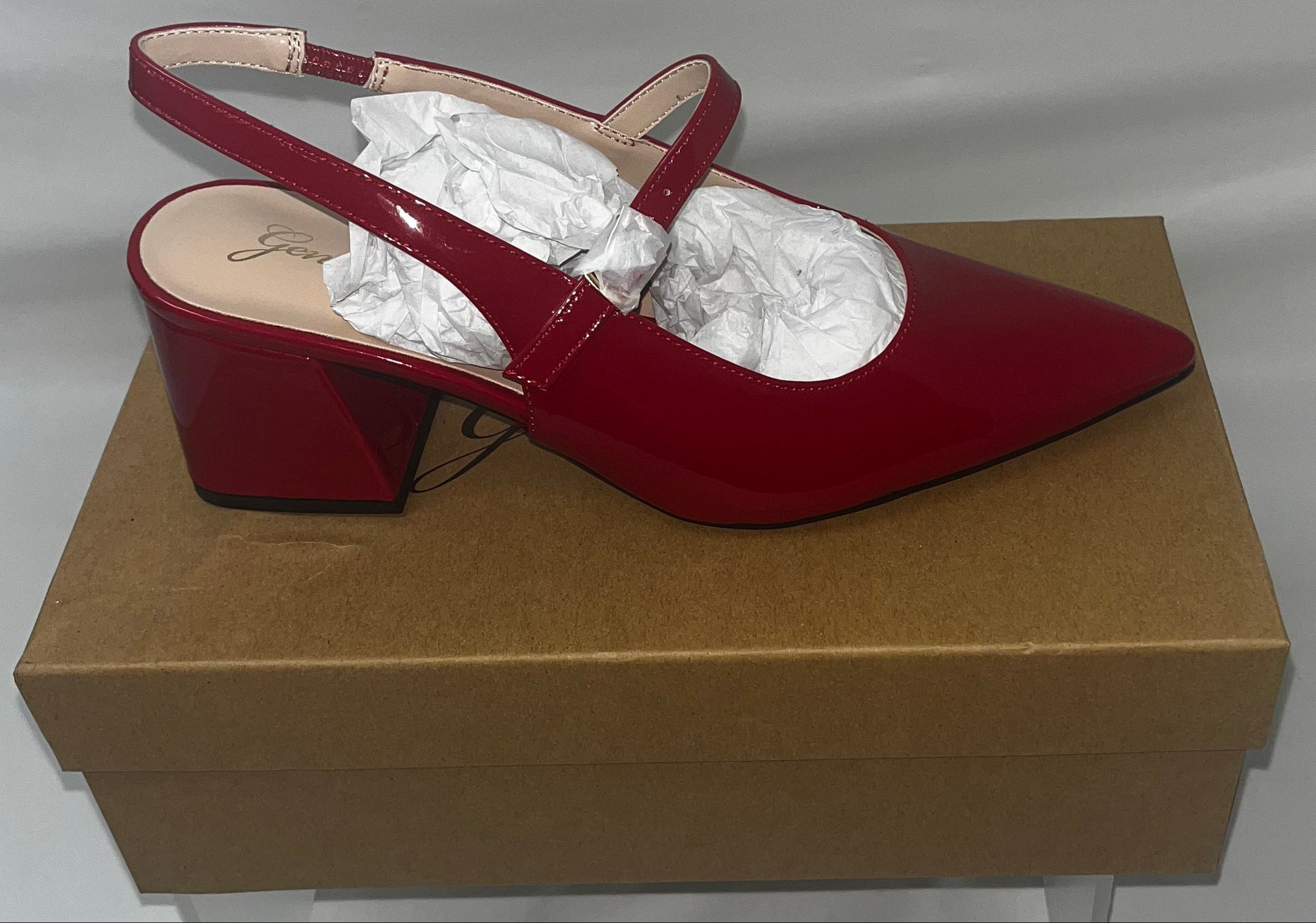 GENSHUO Women's Red Patent Slingback Block Heel Pumps Size 8 New by GENSHUO