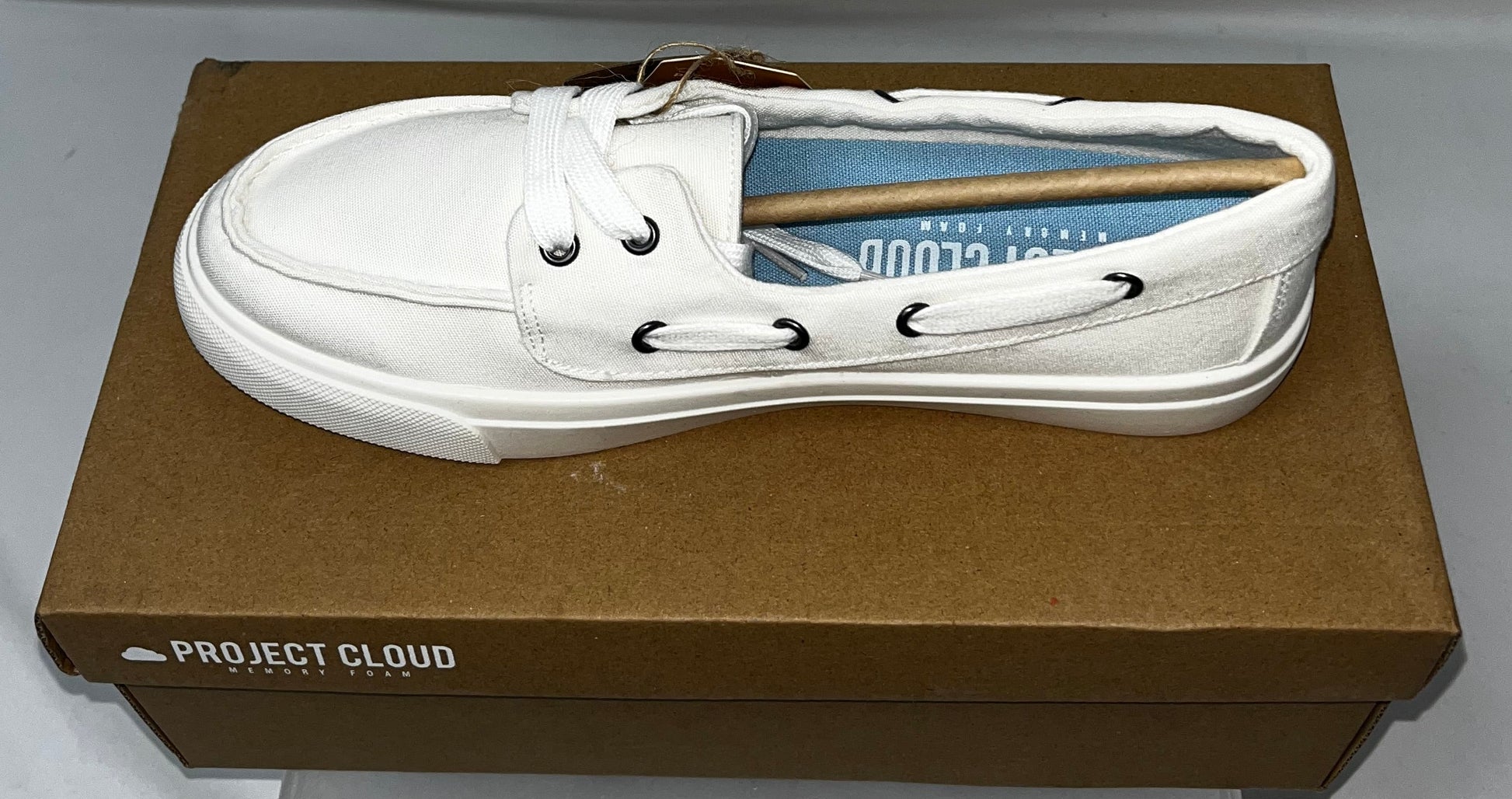 Lot of 13 - Project Cloud Women's White Memory Foam Boat Shoes Sizes 7.5 & 8.5 by Project Cloud