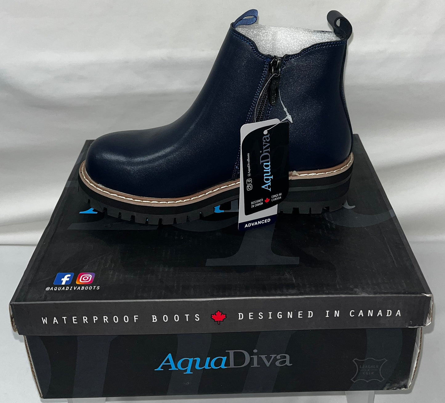 AquaDiva Chelsi Women's Navy Leather Waterproof Chelsea Boots EU 36 by AquaDiva