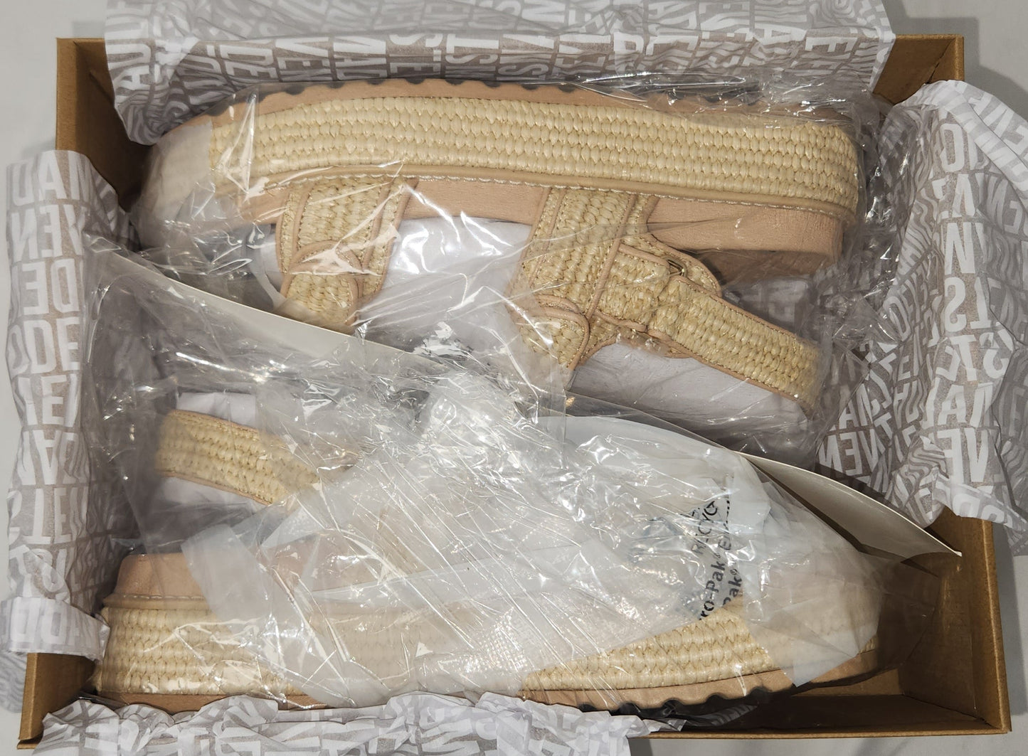 Lot of 12 - Steve Madden Bigmona Natural Raffia Platform Sandals Sz 6.5 & 10
